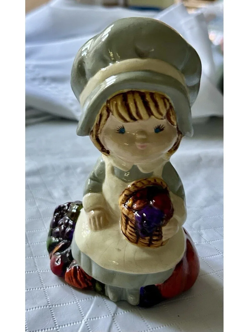 Vintage RB Boy And Girl Pilgrim Figurines Thanksgiving Decor Hand Painted 1980s